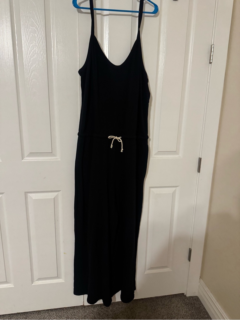 Universal Thread Black Sleeveless Drawstring Jumpsuit